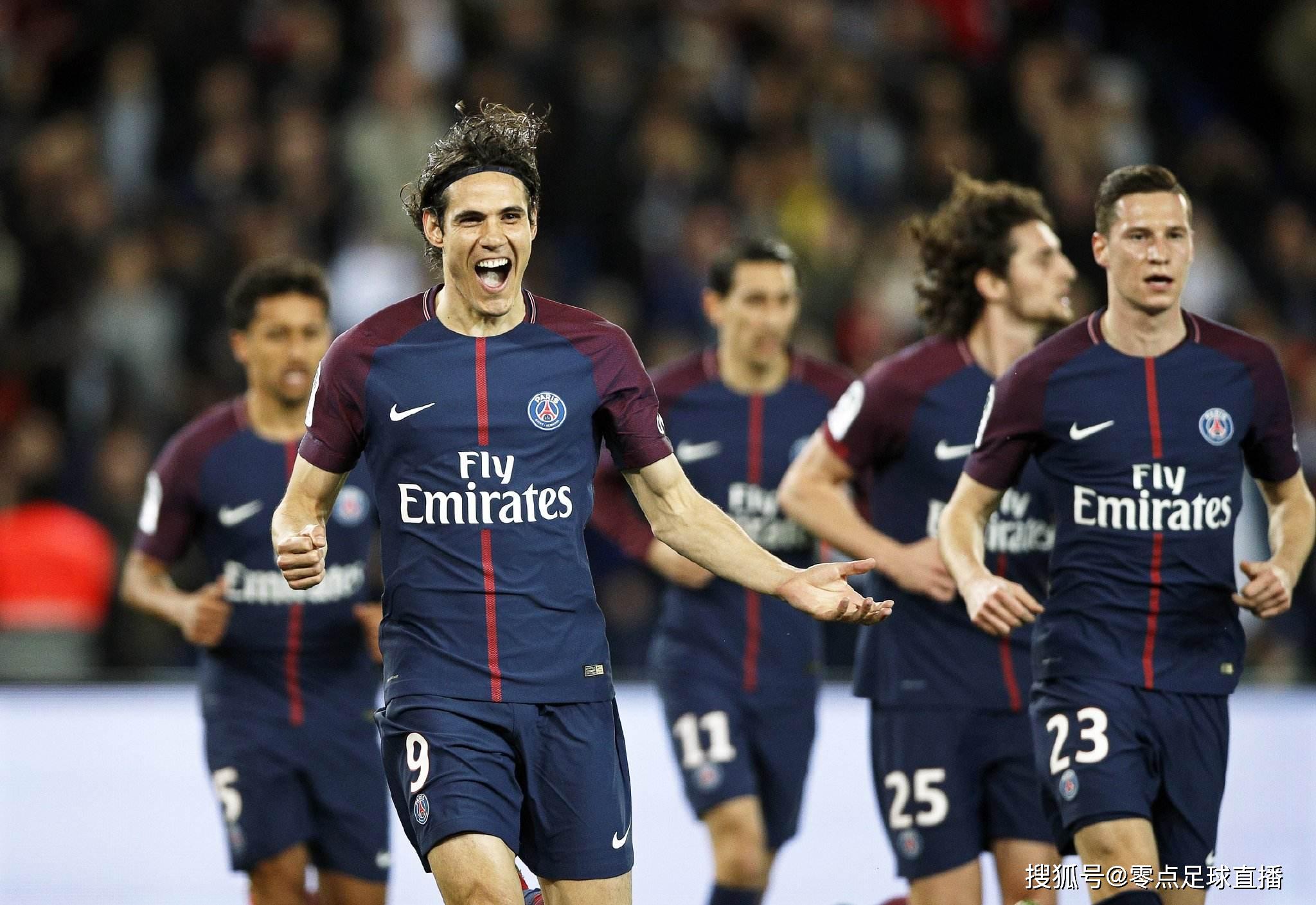 男子足球队 男子足球队