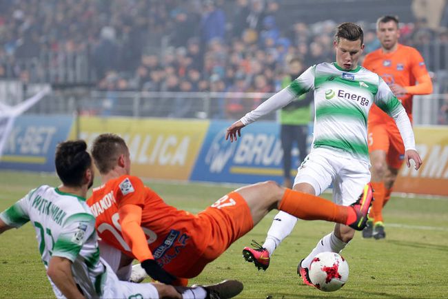 杨瀚森依旧 杨瀚森依旧