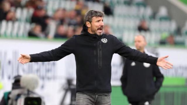 而在定位球 而在定位球